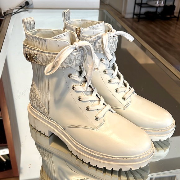 MICHAEL Michael Kors Shoes - NEW Michael Kors Parker Leather Combat Boots White-Size 9.5